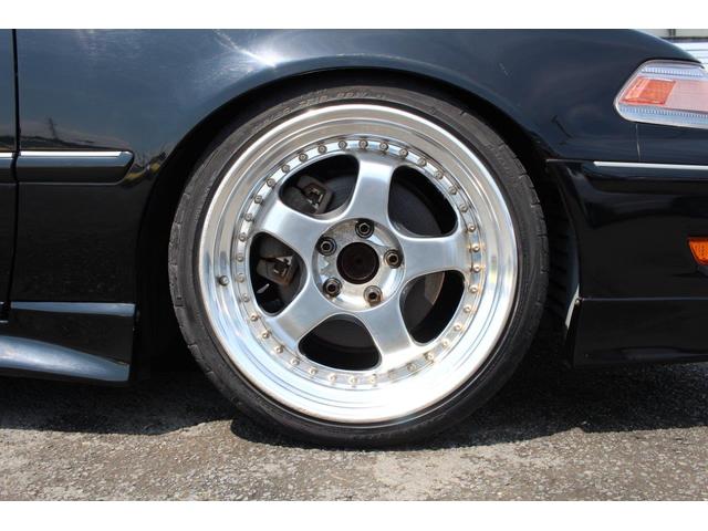 マークII ツアラーＶ　後期型／５速改ＪＺＸ１１０ＭＴ公認／キーレス／ナルディステア・エアロパーツ／ＫＴＳ車高調／ＨＫＳエアクリ／ＨＰＩアルミラジエター＆前置インタークーラー／柿本車マフラー・社外１８インチアルミホイル（9枚目）