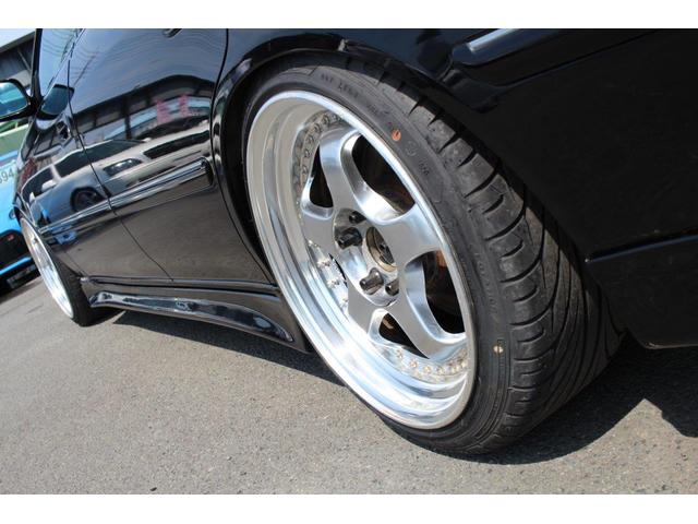 マークII ツアラーＶ　後期型／５速改ＪＺＸ１１０ＭＴ公認／キーレス／ナルディステア・エアロパーツ／ＫＴＳ車高調／ＨＫＳエアクリ／ＨＰＩアルミラジエター＆前置インタークーラー／柿本車マフラー・社外１８インチアルミホイル（21枚目）