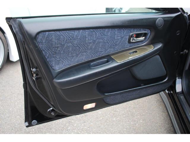 マークII ツアラーＶ　後期型／５速改ＪＺＸ１１０ＭＴ公認／キーレス／ナルディステア・エアロパーツ／ＫＴＳ車高調／ＨＫＳエアクリ／ＨＰＩアルミラジエター＆前置インタークーラー／柿本車マフラー・社外１８インチアルミホイル（33枚目）