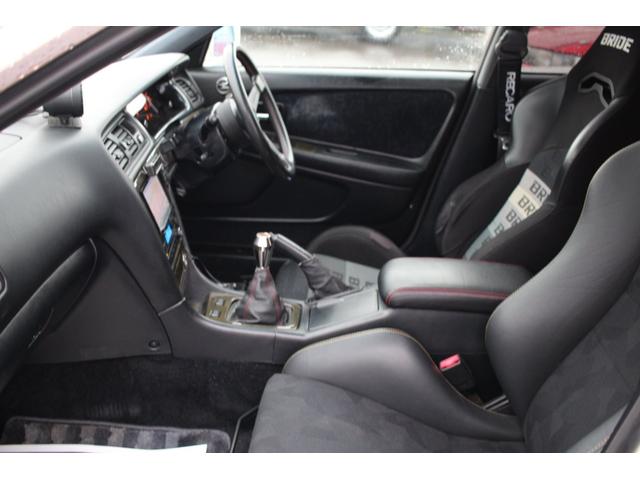 チェイサー ツアラーＶ　ＪＺＸ１００最終モデル／サンルーフ付き／純正５速ＭＴ／社外フルエアロ／ＢＲＩＤＥセミバケ＆ＲＥＣＡＲＯセミバケ／テイン車高調／ＳＳＲ１８インチアルミ／トラスト前置インタークーラー／砲弾マフラー（46枚目）
