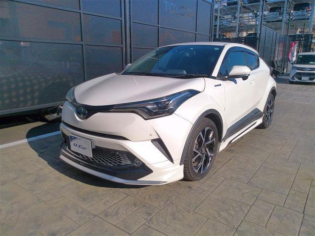Ｃ－ＨＲ Ｇ　衝突回避　１オーナ－車　エアロ　定期点検記録簿　ＤＶＤ再生機能　地デジ　ナビ＆ＴＶ　横滑り防止機能　ドライブレコーダ　クルーズＣ　半革　キーレス　イモビライザー　ＬＥＤヘッドライト　スマートキ－（4枚目）