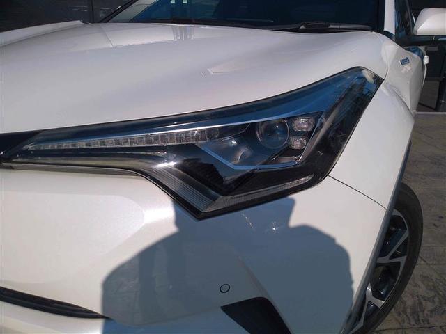 Ｃ－ＨＲ Ｇ　衝突回避　１オーナ－車　エアロ　定期点検記録簿　ＤＶＤ再生機能　地デジ　ナビ＆ＴＶ　横滑り防止機能　ドライブレコーダ　クルーズＣ　半革　キーレス　イモビライザー　ＬＥＤヘッドライト　スマートキ－（10枚目）