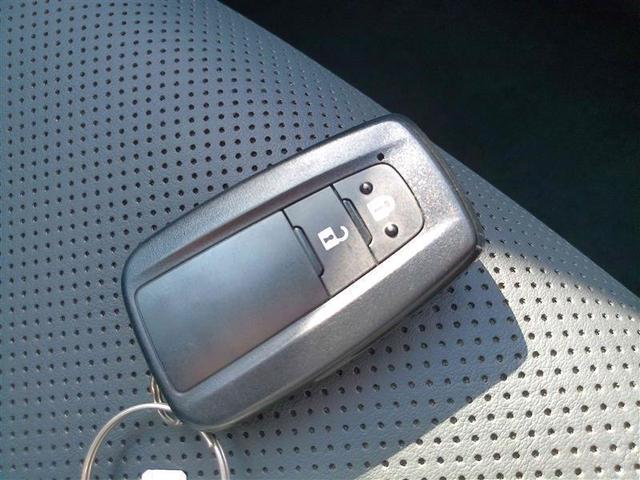 ＲＡＶ４ アドベンチャー　オフロードパッケージ　キーレス　記録簿付　ＡＷ　パワーウインドウ　クルコン　ナビ＆ＴＶ　横滑り防止装置　スマートキ－　メモリーナビ　ＡＡＣ　地デジ　ＡＢＳ　盗難防止装置　デュアルエアバッグ　エアバッグ　ＰＳ　ＬＥＤライト（24枚目）
