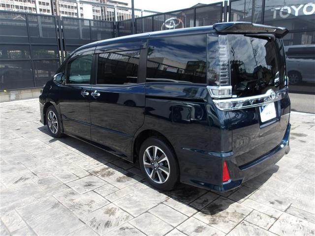 ヴォクシー ＺＳ　煌　地上デジタル　ＴＳＳ　両側パワードア　アイドリングストップ車　パワーウィンド　横滑防止　１オーナ　整備記録簿　ＤＶＤ可　フルフラットシート　盗難防止装置　スマートエントリー　Ｂカメラ　メモリーナビ（5枚目）