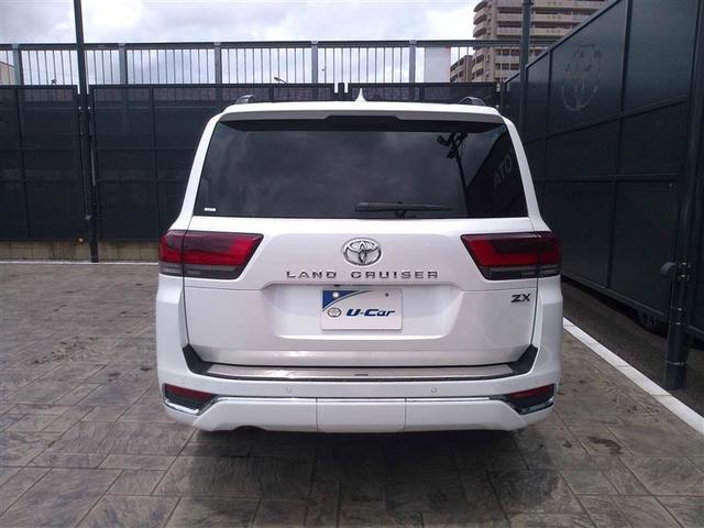 ランドクルーザー ＺＸ　衝突軽減装置　記録簿　ナビＴＶ　ＥＴＣ車載器　１オナ　ミュージックプレイヤー接続可　ＬＥＤ　ＤＶＤプレーヤー　スマートキー　本革　３列シート　パノラマサンルーフ　オートエアコン　パワーウインドウ（12枚目）