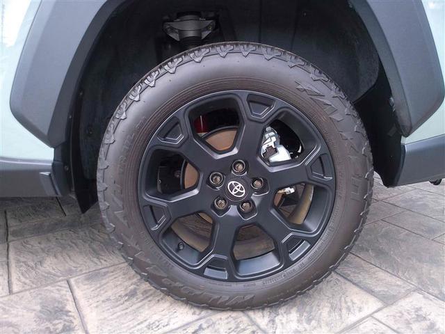 ＲＡＶ４ ハイブリッドアドベンチャー　オフロードパッケージＩＩ　インテリジェントクリアランスソナー　地デジフルセグ　横滑り防止機能　クルコン　ＬＥＤライト　ＡＷＤ　バックモニター　寒冷地　アイドリングストップ　ナビ＆ＴＶ　記録簿　キーレス　エアコン　メモリーナビ（5枚目）