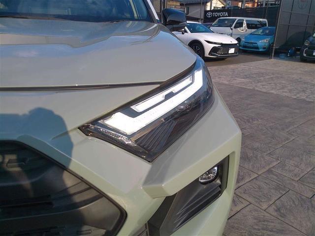 ＲＡＶ４ ハイブリッドアドベンチャー　ＬＥＤヘッドライト　エアバッグ　ＡＢＳ　衝突軽減システム　クルーズコントロール　アルミホイール　横滑り防止　キーレス　盗難防止装置　ミュージックプレイヤー接続可　メモリーナビ　スマートキー　４ＷＤ（13枚目）