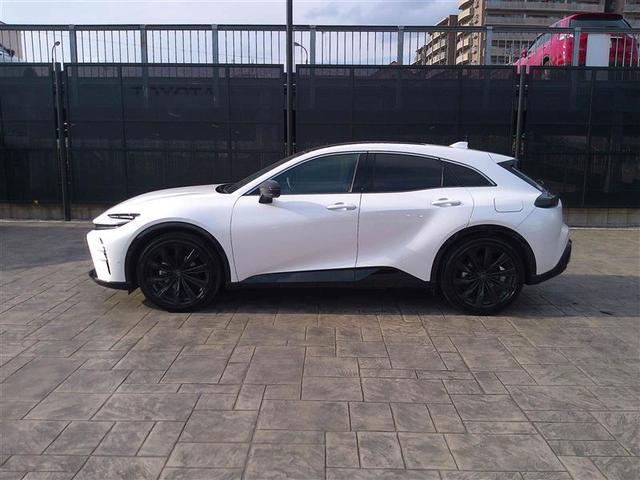 クラウンスポーツ Ｚ　ムーンルーフ　ＡＷＤ　フルセグテレビ　１オーナー　ＥＴＣ車載器　ＴＶナビ　クルコン　横滑り防止装置　エアバッグ　ＡＣ１００Ｖ　ミュージックプレイヤー接続可　メモリナビ　ドラレコ　キーレス　盗難防止装置（9枚目）