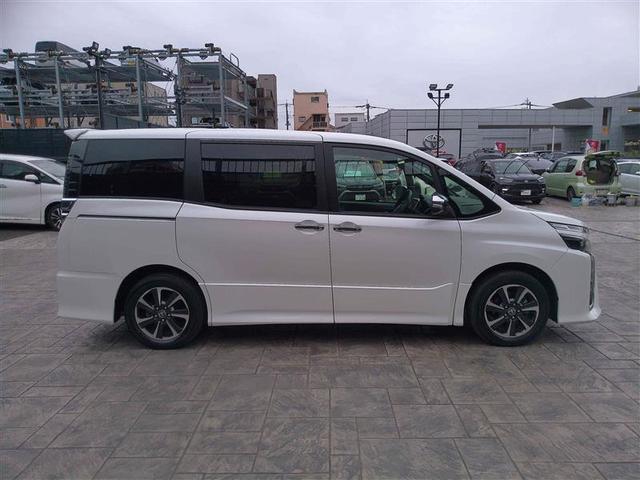 ヴォクシー ZS 煌III プリクラッシュ スマートキ アイスト DVD再生機能 記録簿付き 横滑り防止装置 ナビTV アルミ 三列シート WAC 盗難防止 オートエアコン キーレス ETC装備 パワステ メモリナビ クルコン(3枚目)