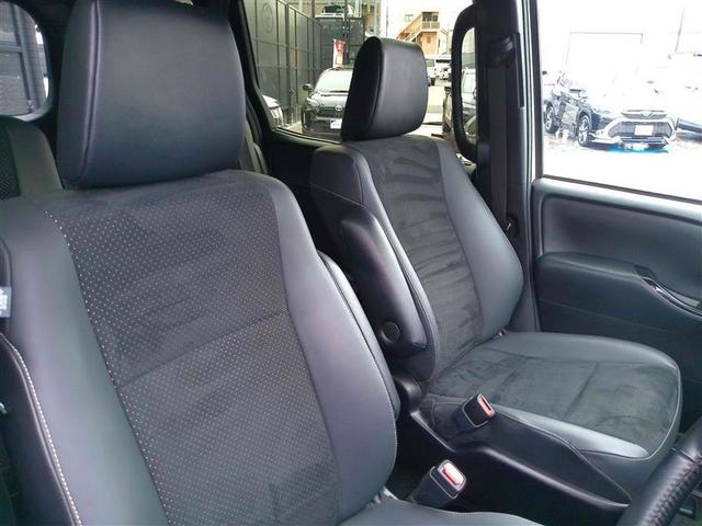 ヴォクシー ZS 煌III プリクラッシュ スマートキ アイスト DVD再生機能 記録簿付き 横滑り防止装置 ナビTV アルミ 三列シート WAC 盗難防止 オートエアコン キーレス ETC装備 パワステ メモリナビ クルコン(17枚目)