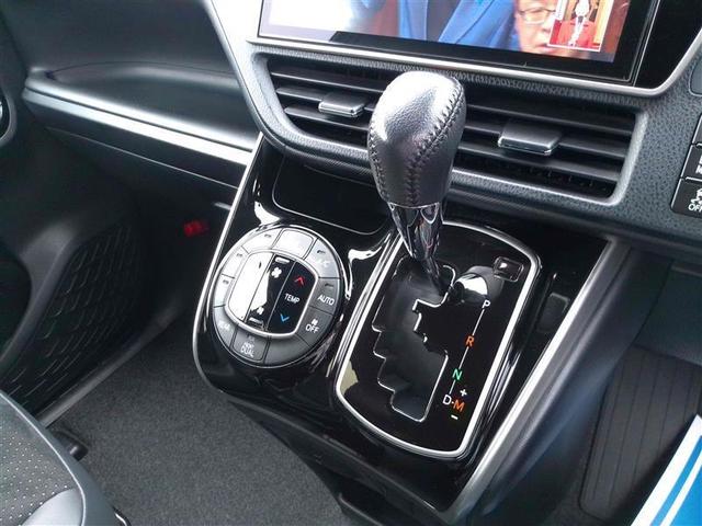 ヴォクシー ZS 煌III プリクラッシュ スマートキ アイスト DVD再生機能 記録簿付き 横滑り防止装置 ナビTV アルミ 三列シート WAC 盗難防止 オートエアコン キーレス ETC装備 パワステ メモリナビ クルコン(27枚目)