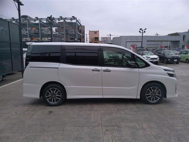 ヴォクシー ＺＳ　煌ＩＩ　スマートキー・プッシュスタート　バックガイドモニター　セキュリティアラーム　両側パワスラドア　１オーナー　ＥＴＣ車載器　地デジテレビ　記録簿付き　ＶＳＣ　ＬＥＤライト　助手席エアバック　ＡＣ　パワステ（10枚目）