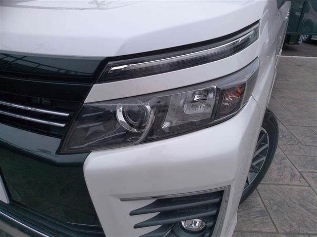 ヴォクシー ＺＳ　煌ＩＩ　スマートキー・プッシュスタート　バックガイドモニター　セキュリティアラーム　両側パワスラドア　１オーナー　ＥＴＣ車載器　地デジテレビ　記録簿付き　ＶＳＣ　ＬＥＤライト　助手席エアバック　ＡＣ　パワステ（13枚目）