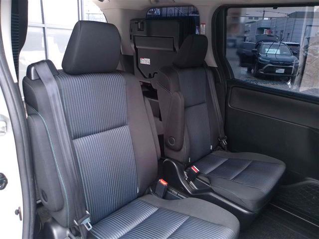 ヴォクシー ＺＳ　煌ＩＩ　スマートキー・プッシュスタート　バックガイドモニター　セキュリティアラーム　両側パワスラドア　１オーナー　ＥＴＣ車載器　地デジテレビ　記録簿付き　ＶＳＣ　ＬＥＤライト　助手席エアバック　ＡＣ　パワステ（17枚目）