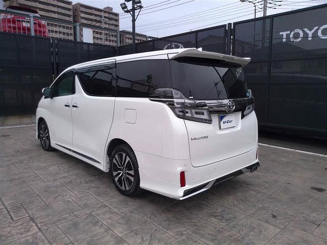 ヴェルファイア ２．５Ｚ　Ｇエディション　両側パワードア　１００Ｖ電源　ＬＥＤライト　地上デジタル　４ＷＤ車　スマ－トキ－　エアロ　横滑り防止機能　エアバッグ　アルミホイール　ナビＴＶ　パワーシート　キーレス　ＡＢＳ　リアオートエアコン（7枚目）