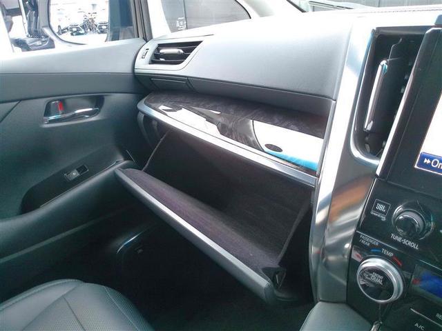 ヴェルファイア ２．５Ｚ　Ｇエディション　両側パワードア　１００Ｖ電源　ＬＥＤライト　地上デジタル　４ＷＤ車　スマ－トキ－　エアロ　横滑り防止機能　エアバッグ　アルミホイール　ナビＴＶ　パワーシート　キーレス　ＡＢＳ　リアオートエアコン（27枚目）