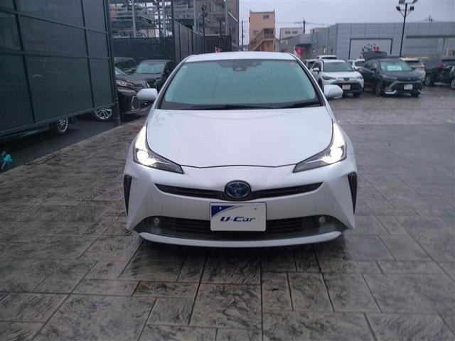 プリウス Ａ　衝突軽減ブレーキシステム　Ｂモニタ　記録簿有　ＬＥＤヘッド　クルーズコントロール　セキュリティー　スマートキー　パワーステアリング　ドライブレコーダー　ＥＴＣ　１オーナー　アルミホイル　オートエアコン（5枚目）