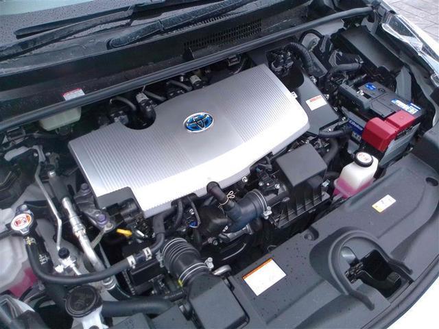 プリウス Ａ　衝突軽減ブレーキシステム　Ｂモニタ　記録簿有　ＬＥＤヘッド　クルーズコントロール　セキュリティー　スマートキー　パワーステアリング　ドライブレコーダー　ＥＴＣ　１オーナー　アルミホイル　オートエアコン（24枚目）