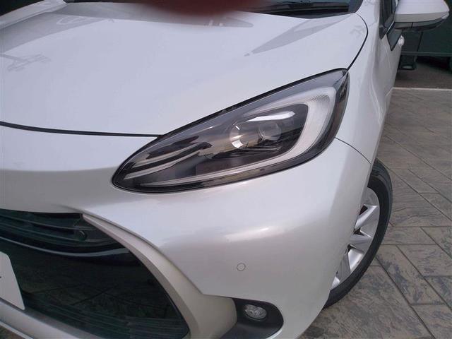 アクア Z LEDヘッドライト スマートキー 100V電源 イモビライザー アルミホイール オートクルーズコントロール 点検記録簿 フルセグTV エアコン ESC ナビ&TV ETC キーレス パワーウインドウ(3枚目)