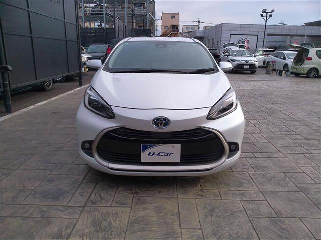 アクア Z LEDヘッドライト スマートキー 100V電源 イモビライザー アルミホイール オートクルーズコントロール 点検記録簿 フルセグTV エアコン ESC ナビ&TV ETC キーレス パワーウインドウ(5枚目)