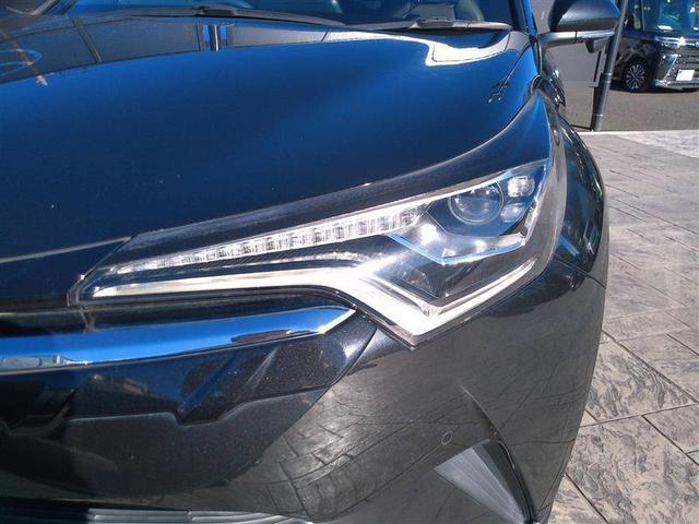C-HR G ハーフ革 TSS エアロ DVD再生可 定期点検記録簿 LEDヘッド バックモニタ イモビライザー ナビ&TV ETC付 キーフリーシステム スマキー 横滑り防止機能 クルーズC ドライブレコ-ダ-(4枚目)