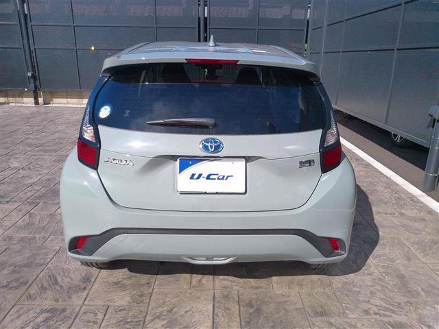 アクア Ｘ　踏み間違い防止　１００Ｖ　イモビ　ドライブレコーダー　ナビ　点検記録簿　ＬＥＤヘッドライト　スマートキー　横滑り防止機能　キーレスエントリー　ワンオーナー　オートクルーズ　オートエアコン　元試乗車（6枚目）