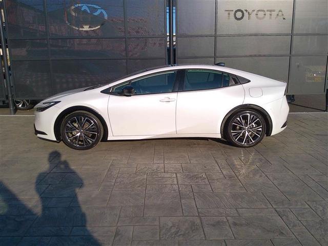 プリウス Ｚ　元社用車　リアカメラ　パノラマサンルーフ　プリクラッシュ　　メモリナビ　ＡＣ１００Ｖ電源　ＬＥＤランプ　ナビ・ＴＶ　オートクルーズ　アルミホイール　ドライブレコーダ　ＡＣ　運転席エアバッグ　ＥＴＣ付（7枚目）