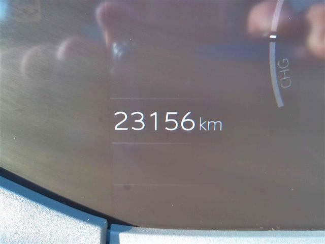 プリウス Ｚ　元社用車　リアカメラ　パノラマサンルーフ　プリクラッシュ　　メモリナビ　ＡＣ１００Ｖ電源　ＬＥＤランプ　ナビ・ＴＶ　オートクルーズ　アルミホイール　ドライブレコーダ　ＡＣ　運転席エアバッグ　ＥＴＣ付（17枚目）