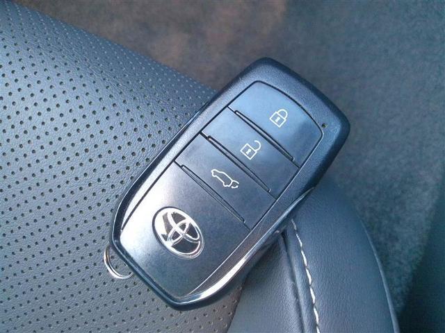 プリウス Ｚ　元社用車　リアカメラ　パノラマサンルーフ　プリクラッシュ　　メモリナビ　ＡＣ１００Ｖ電源　ＬＥＤランプ　ナビ・ＴＶ　オートクルーズ　アルミホイール　ドライブレコーダ　ＡＣ　運転席エアバッグ　ＥＴＣ付（28枚目）