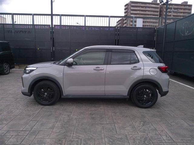 ライズ Ｘ　衝突被害軽減　ＶＳＣ　地デジ　ＤＶＤ再生　盗難防止装置　バックモニター　ＬＥＤライト　ナビＴＶ　スマートキー　マニュアルエアコン　アイストップ　エアバッグ　メモリナビ　４ＷＤ　ＡＢＳ　キーレス（5枚目）