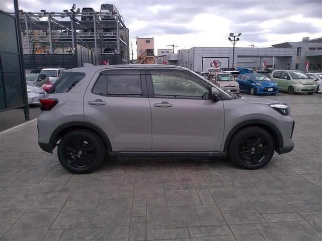 ライズ Ｘ　衝突被害軽減　ＶＳＣ　地デジ　ＤＶＤ再生　盗難防止装置　バックモニター　ＬＥＤライト　ナビＴＶ　スマートキー　マニュアルエアコン　アイストップ　エアバッグ　メモリナビ　４ＷＤ　ＡＢＳ　キーレス（11枚目）