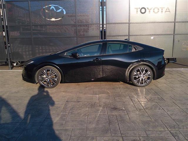 プリウス Ｚ　元社用車　リアカメラ　パノラマサンルーフ　プリクラッシュ　試乗車　ＰＷシート　　メモリナビ　ＬＥＤランプ　ナビ・ＴＶ　オートクルーズ　アルミホイール　ドライブレコーダ　ＡＣ　運転席エアバッグ　ＥＴＣ付（9枚目）