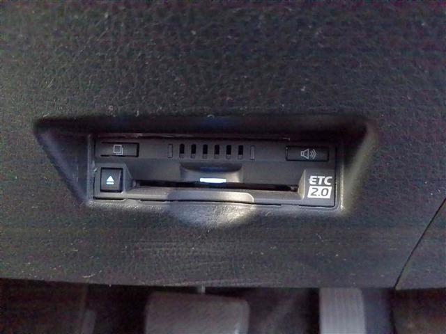 C-HR G モード ネロ セーフティプラス PCS 点検記録簿 ワンオーナ 盗難防止 Rカメラ LEDライト アルミ クルーズC エアバッグ ABS エアロ ナビ スマートキ- ETC車載器 キーフリー オートエアコン 横滑り防止 ドラレコ(29枚目)