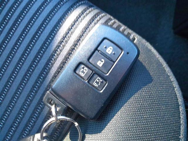 ヴォクシー ハイブリッドZS 煌 Wエアコン AW 衝突被害軽減 バックモニター 地デジ オートエアコン ワンオーナー車 ナビTV イモビライザー キーフリー 横滑り防止 3列シート ドライブレコーダー DVD メモリーナビ ABS(25枚目)