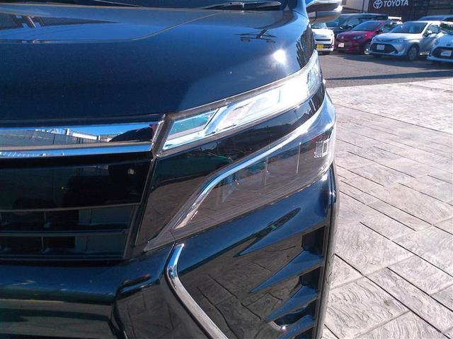 ヴォクシー ZS 煌II スマートキー・プッシュスタート バックガイドモニター セキュリティアラーム 両側パワスラドア 1オーナー ETC車載器 地デジテレビ 記録簿付き VSC LEDライト 助手席エアバック AC パワステ(4枚目)