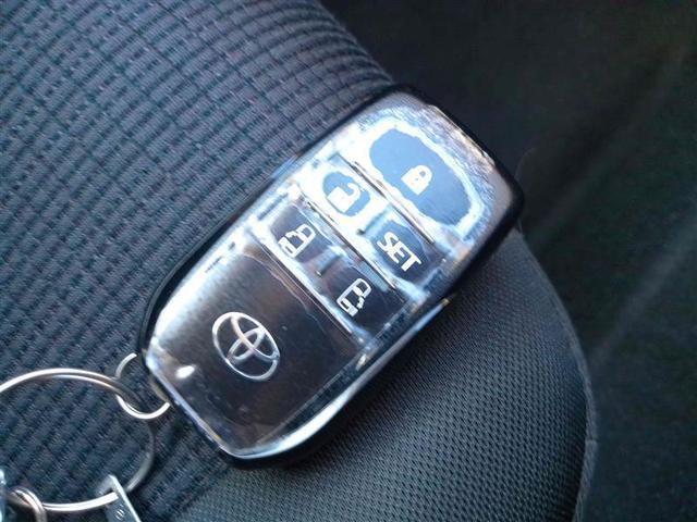 シエンタ G セーフティーエディション TSS 両側電動ドア ドライブレコーダー オートエアコン フルセグTV スマートキー 盗難防止装置 ETC DVD ワンオーナー車 アイドリングストップ キーレス 3列シート メモリーナビ ABS(26枚目)