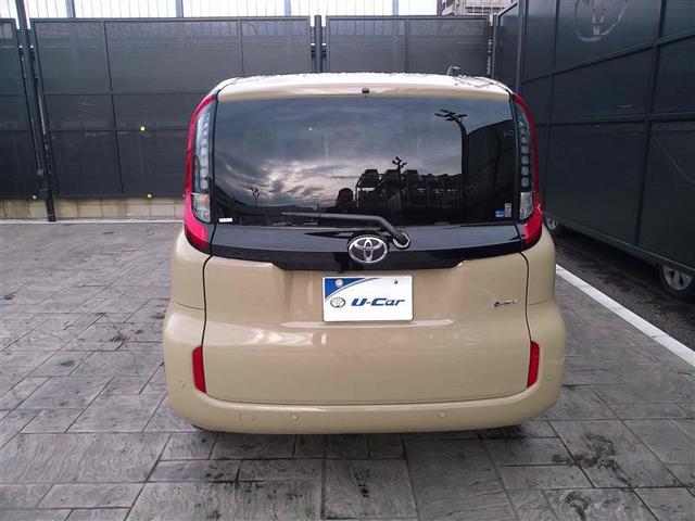 シエンタ ハイブリッドＺ　ＴＳＳ　ワンオーナ　フルフラットシート　エアバック　アルミ　キーレスエントリー　ナビＴＶ　イモビライザー　バックモニター　ＬＥＤヘッドライト　ＥＴＣ車載器　横滑り防止　スマートキー　オートエアコン（9枚目）