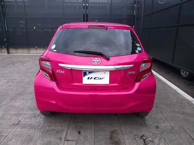 ヴィッツ ジュエラ デュアルエアバッグ マニュアルエアコン パワステ スマートキー ワンオ-ナ- 整備点検記録簿 パワーウィンド ABS アイドリングストップ機能 バックカメラ ETC エアバッグ ナビテレビ(11枚目)