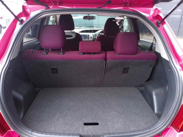 ヴィッツ ジュエラ デュアルエアバッグ マニュアルエアコン パワステ スマートキー ワンオ-ナ- 整備点検記録簿 パワーウィンド ABS アイドリングストップ機能 バックカメラ ETC エアバッグ ナビテレビ(16枚目)