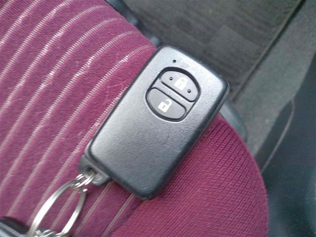 ヴィッツ ジュエラ デュアルエアバッグ マニュアルエアコン パワステ スマートキー ワンオ-ナ- 整備点検記録簿 パワーウィンド ABS アイドリングストップ機能 バックカメラ ETC エアバッグ ナビテレビ(28枚目)