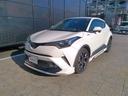 Ｃ－ＨＲ Ｇ　衝突回避　１オーナ－車　エアロ　定期点検記録簿　ＤＶＤ再生機能　地デジ　ナビ＆ＴＶ　横滑り防止機能　ドライブレコーダ　クルーズＣ　半革　キーレス　イモビライザー　ＬＥＤヘッドライト　スマートキ－（4枚目）