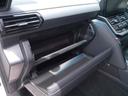 ＺＸ　衝突軽減装置　記録簿　ナビＴＶ　ＥＴＣ車載器　１オナ　ミュージックプレイヤー接続可　ＬＥＤ　ＤＶＤプレーヤー　スマートキー　本革　３列シート　パノラマサンルーフ　オートエアコン　パワーウインドウ（25枚目）