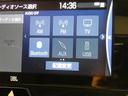ハリアー Ｚ　レザーパッケージ　革シート　サンルーフ　フルセグ　メモリーナビ　バックカメラ　ドラレコ　衝突被害軽減システム　ＥＴＣ　ＬＥＤヘッドランプ　ワンオーナー　ミュージックプレイヤー接続可　記録簿　安全装備　電動シート（7枚目）