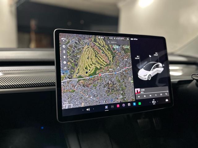 モデル３ ロングレンジ　ＡＷＤ　４ＷＤ・オートパイロット搭載・オールブラックプレミアムインテリア・カーバンパーツ多・カーボンリアスポ・１９インチＡＷ・コールドウェザー機能・スーパーチャージャーネットワークアクセス・チャデモアダプター（50枚目）