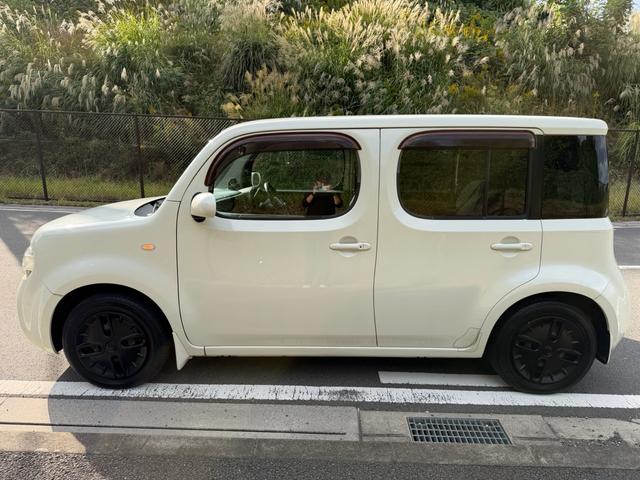 キューブ 15X Vセレクション エンブレム&ホイールキャップマットブラックペイント済・ヘッドライトコーティング済・禁煙車・タイヤ2023年式8部溝・純正HDDナビ・TV再生可・スマキー・Pスタート・リモコンスターター付・ETC(18枚目)