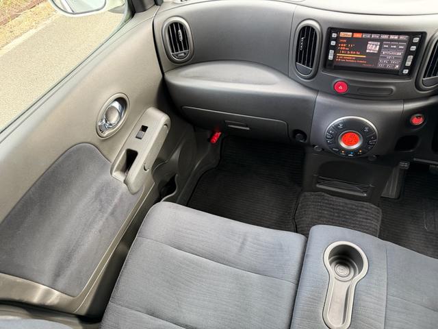 キューブ 15X Vセレクション エンブレム&ホイールキャップマットブラックペイント済・ヘッドライトコーティング済・禁煙車・タイヤ2023年式8部溝・純正HDDナビ・TV再生可・スマキー・Pスタート・リモコンスターター付・ETC(44枚目)