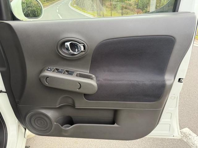 キューブ 15X Vセレクション エンブレム&ホイールキャップマットブラックペイント済・ヘッドライトコーティング済・禁煙車・タイヤ2023年式8部溝・純正HDDナビ・TV再生可・スマキー・Pスタート・リモコンスターター付・ETC(47枚目)