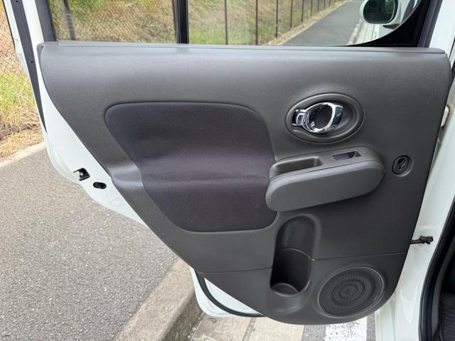 キューブ 15X Vセレクション エンブレム&ホイールキャップマットブラックペイント済・ヘッドライトコーティング済・禁煙車・タイヤ2023年式8部溝・純正HDDナビ・TV再生可・スマキー・Pスタート・リモコンスターター付・ETC(57枚目)