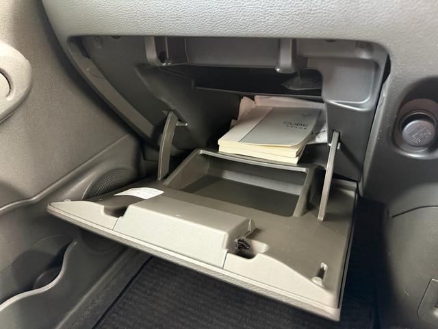 キューブ 15X Vセレクション エンブレム&ホイールキャップマットブラックペイント済・ヘッドライトコーティング済・禁煙車・タイヤ2023年式8部溝・純正HDDナビ・TV再生可・スマキー・Pスタート・リモコンスターター付・ETC(76枚目)