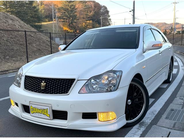 クラウン アスリート　６０ｔｈスペシャルエディション　ＴＥＩＮフルタップ車高調・社外１９インチＡＷ・純正エアロ・ＯＰグリル・モケットＰＷシート・フルスマートキー・Ｐスタ・Ｖ６・社外タワーバー・外装＆内装美・各機関良・ＥＴＣ・純正ＨＤＤナビ・バックカメラ（5枚目）